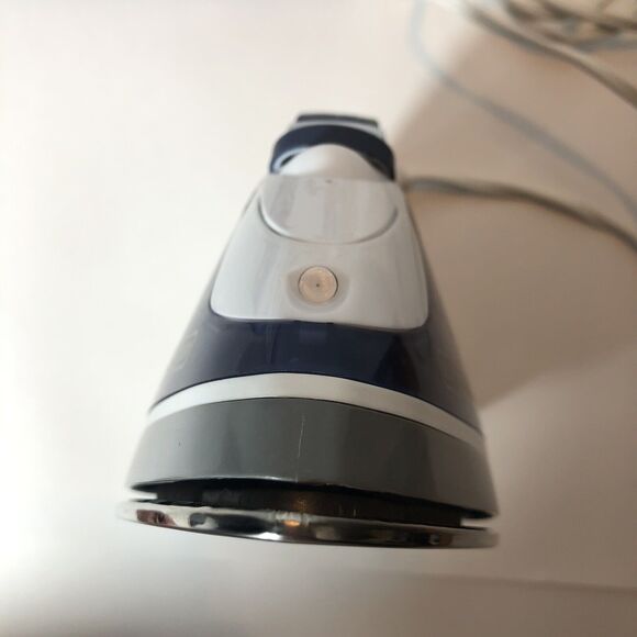 Black+Decker Black &‎ Decker Traditional Iron Corded Xpress Steam Smart IRO8X B4 - Picture 4 of 12